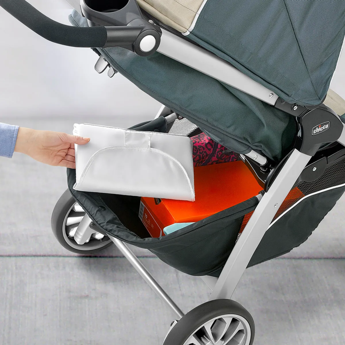 Chicco Bravo Trio Travel System - Champagne