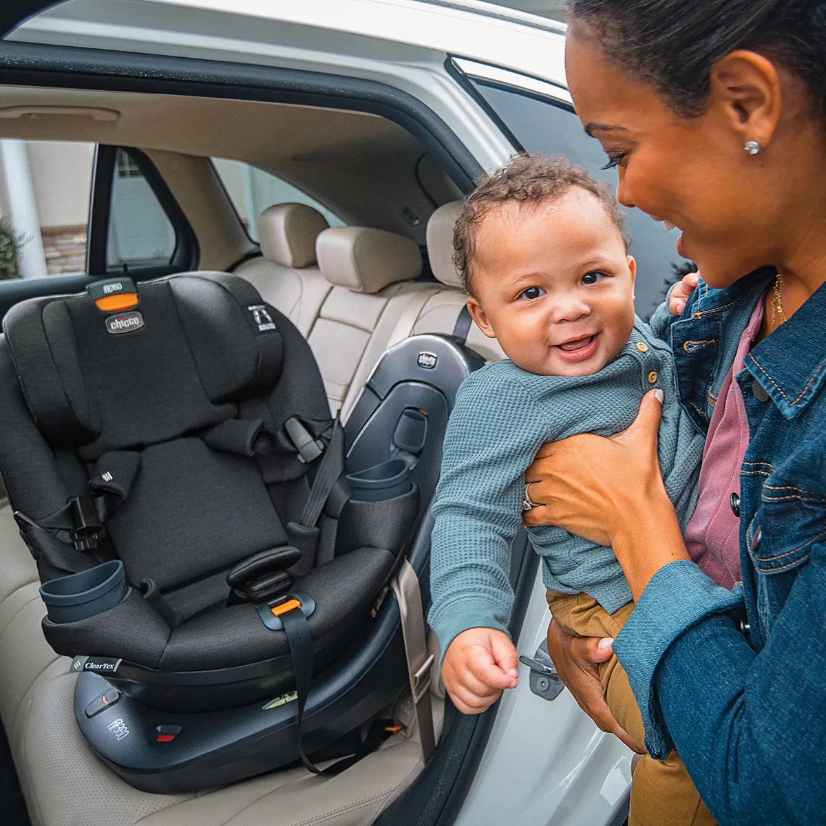 Chicco Fit360 ClearTex Rotating Convertible Car Seat - Black