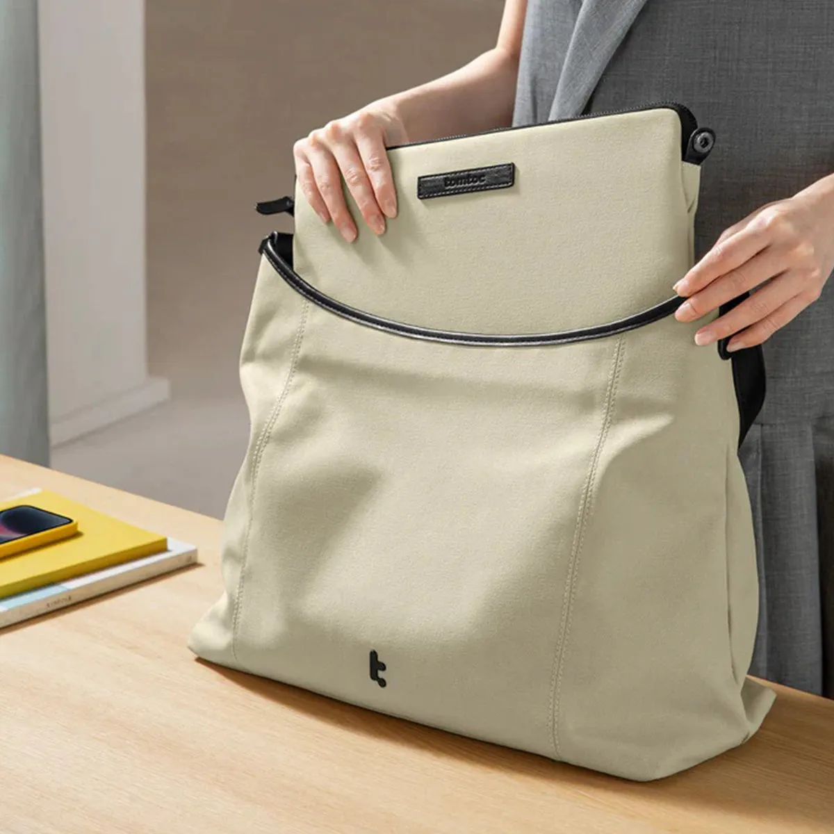 Tomtoc Versatile-T28 Laptop Tote Bag 14″